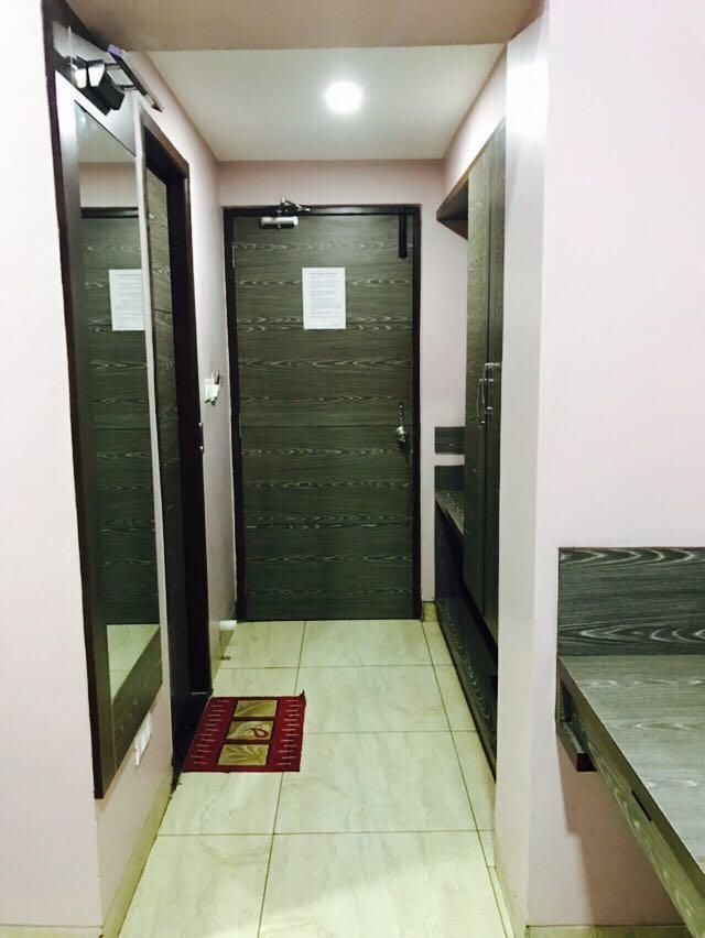 Iroomz Vaishali Residency Bellary Exteriör bild