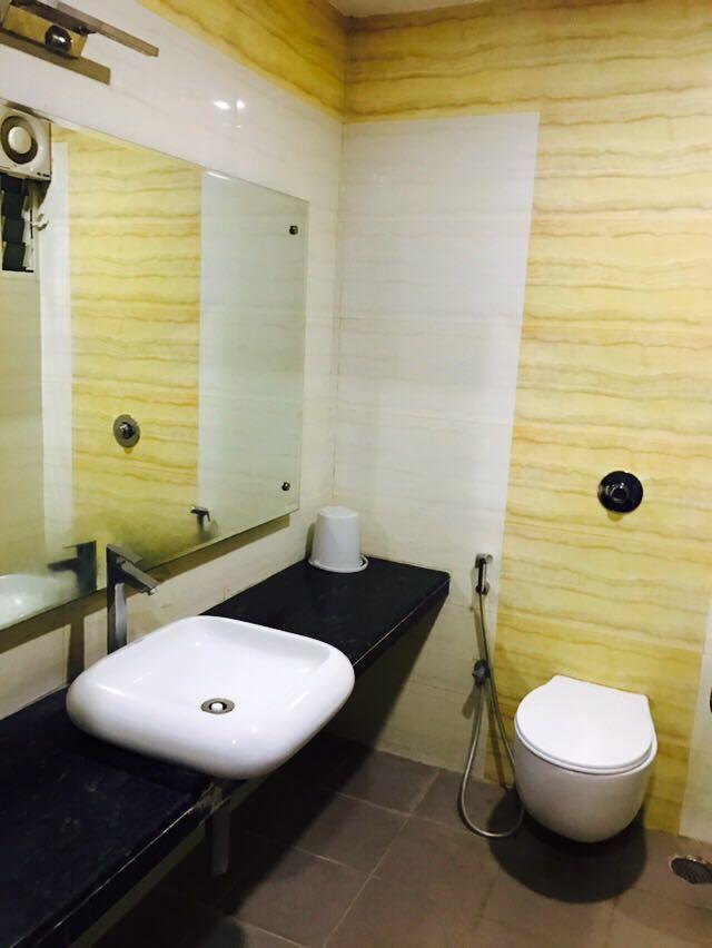 Iroomz Vaishali Residency Bellary Exteriör bild