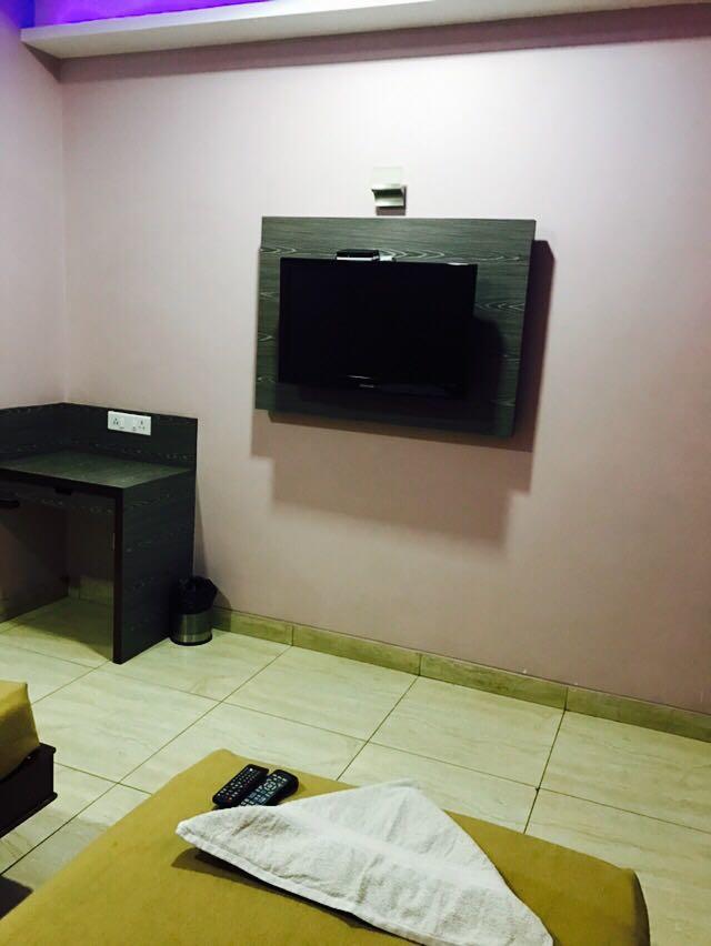 Iroomz Vaishali Residency Bellary Exteriör bild